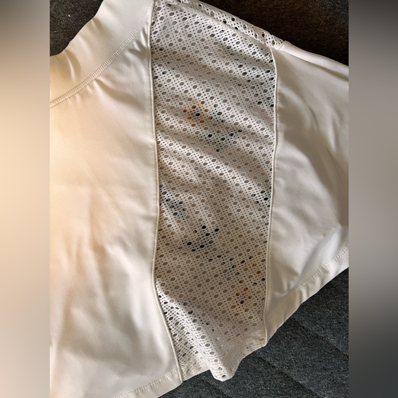 TUCKERNUCK TNUCK XS White Fresh Buds Perforated Tennis Skort Skirt Orig $128 - Picture 10 of 12